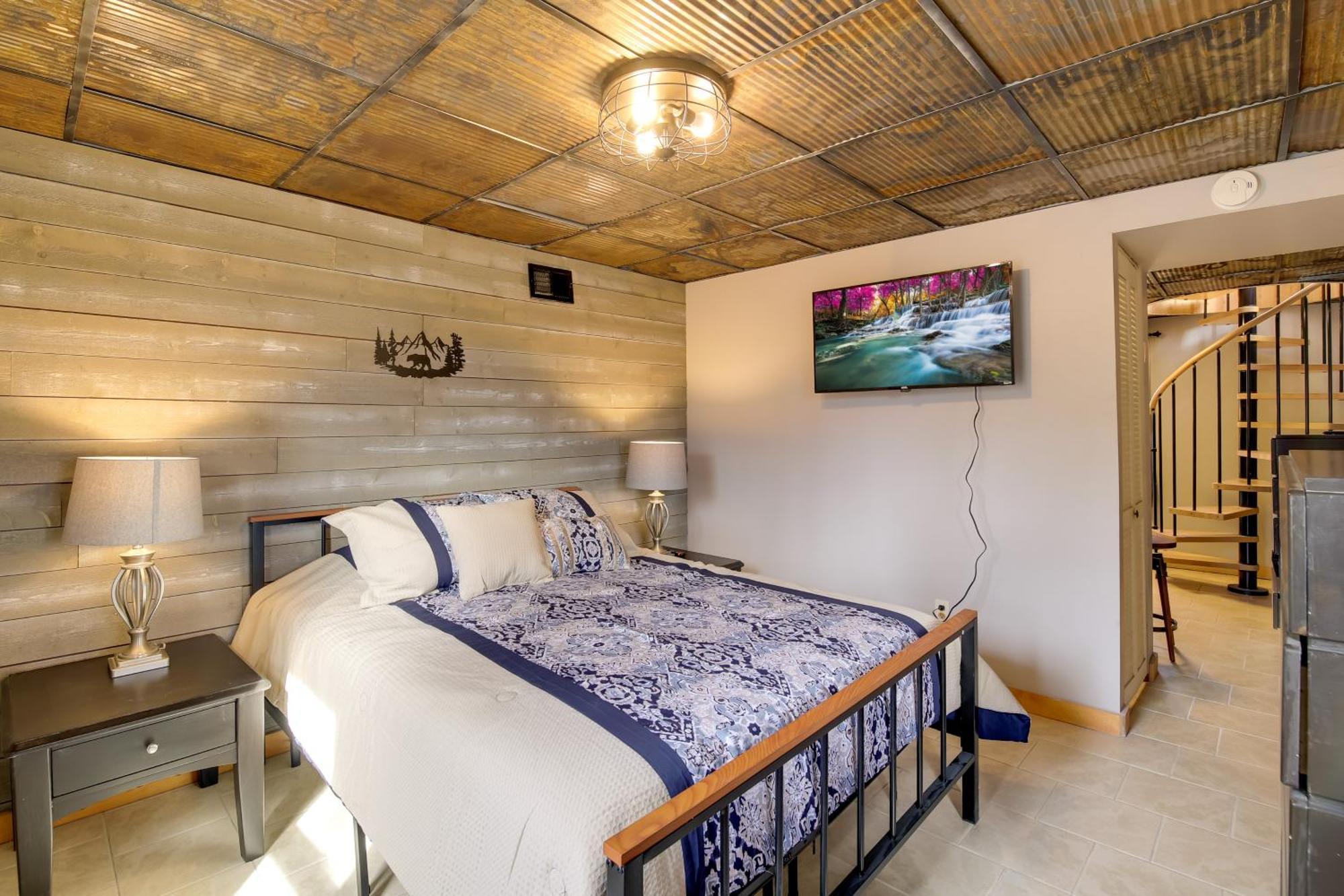 Gatlinburg Mountain Cabin With Hot Tub, Deck And Games Eksteriør billede