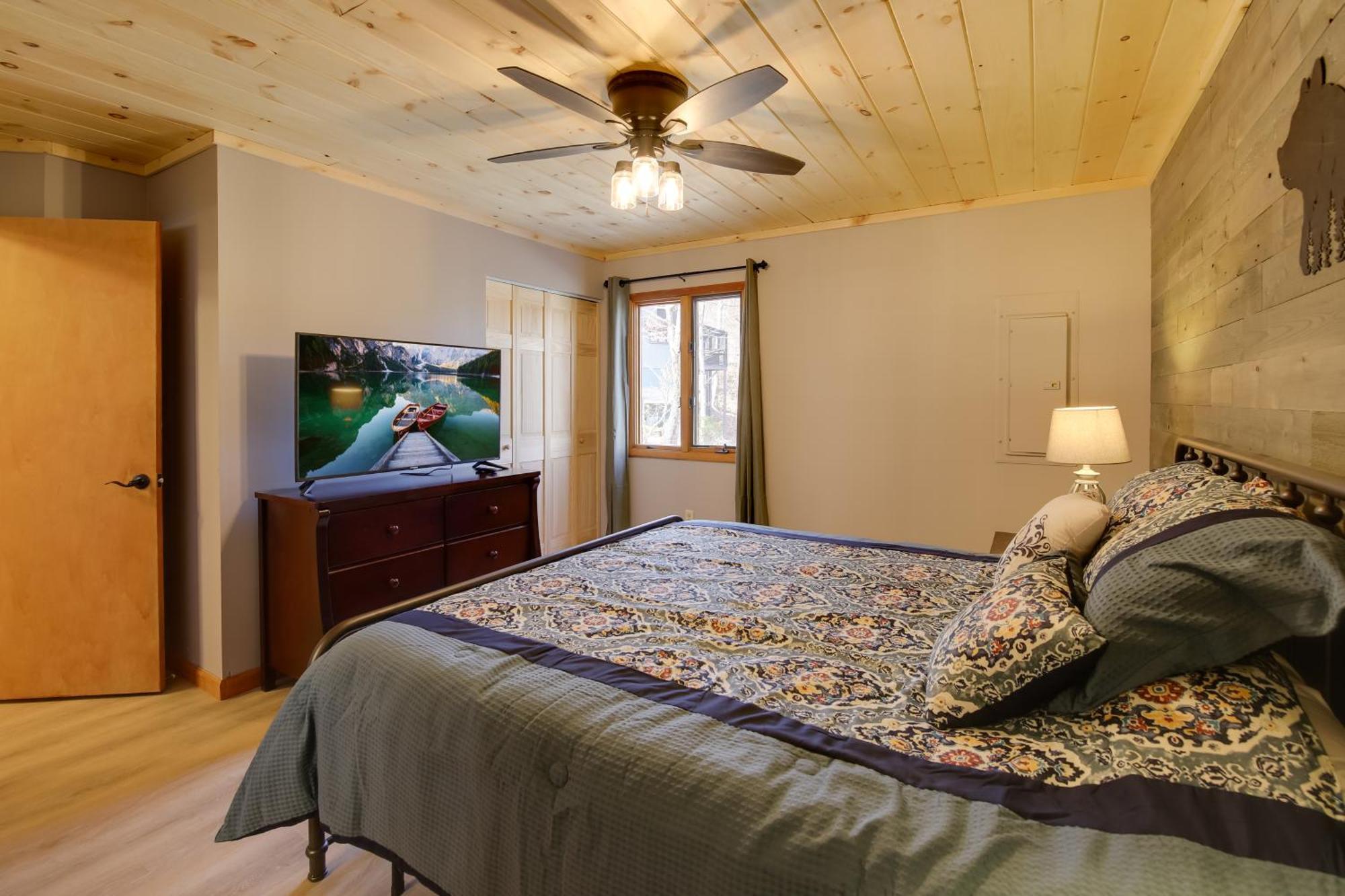 Gatlinburg Mountain Cabin With Hot Tub, Deck And Games Eksteriør billede